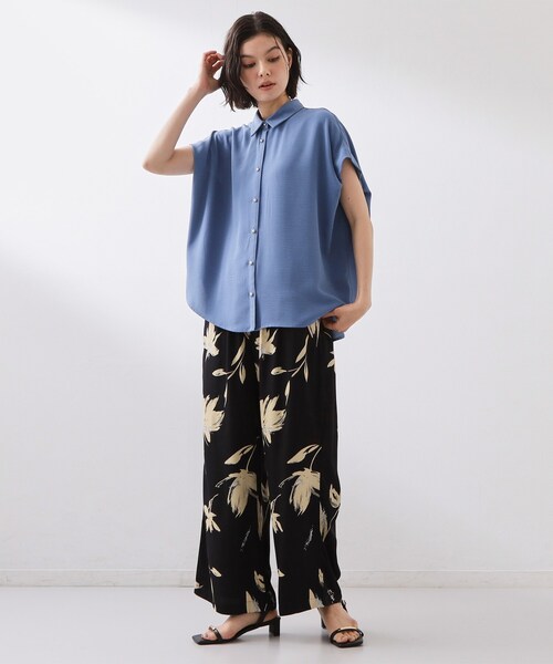 THE SHOP TK （ザ ショップ ティーケー ）の「【ひんやり/防しわ/UV/吸水速乾】襟付き フレンチスリーブシャツ（シャツ/ブラウス・レディース・ナチュラル/ブルー/ダークブラウン/ネイビー・12/13）」の17枚目の写真