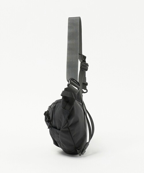 SEALSON(シールソン)の「<SEALSON>SR1 2WAY GRAB BAG バッグ(ボディバッグ/ウエストポーチ・メンズ・ブラック・FREE)」の2枚目の写真
