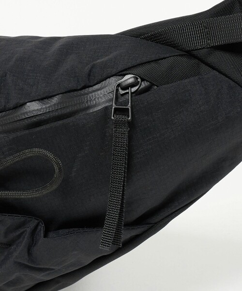 SEALSON(シールソン)の「<SEALSON>SR1 2WAY GRAB BAG バッグ(ボディバッグ/ウエストポーチ・メンズ・ブラック・FREE)」の7枚目の写真