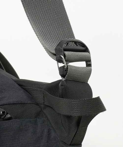 SEALSON(シールソン)の「<SEALSON>SR1 2WAY GRAB BAG バッグ(ボディバッグ/ウエストポーチ・メンズ・ブラック・FREE)」の9枚目の写真
