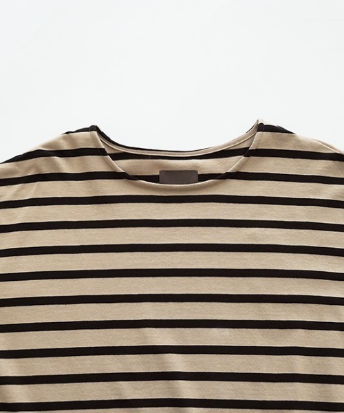 オローネ(オローネ)の「サブリナボーダーTシャツ(Tシャツ/カットソー・レディース・ブルー系その他/グレー系その他/レッド系その他/ベージュ系その他・FREE)」の17枚目の写真