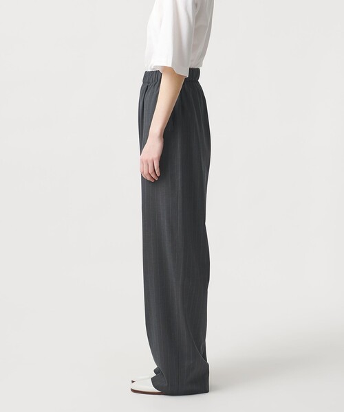LOEFF(ロエフ)の「<LOEFF>トロピカルウール ハーレム パンツ ピンストライプ(その他パンツ・レディース・ダークグレー・1/0)」の7枚目の写真