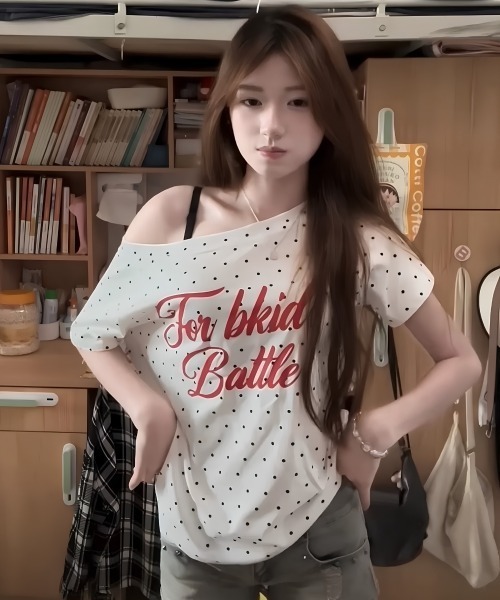 center i(センターアイ)の「ドットロゴワンショルダーTシャツ(Tシャツ/カットソー・レディース・ホワイト・FREE)」の6枚目の写真
