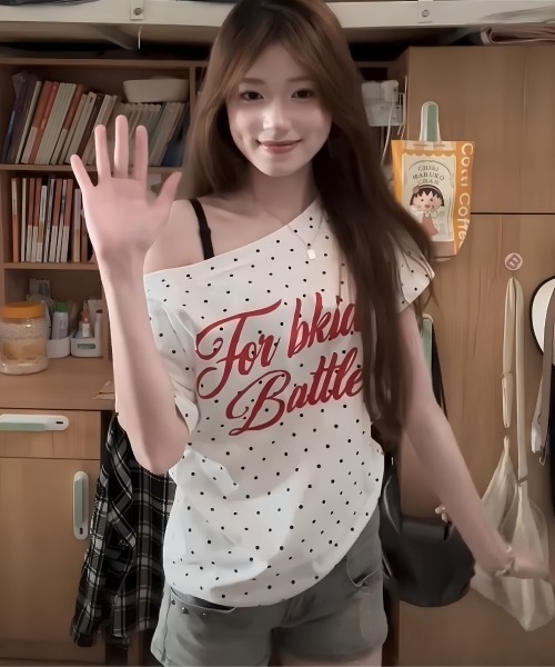center i(センターアイ)の「ドットロゴワンショルダーTシャツ(Tシャツ/カットソー・レディース・ホワイト・FREE)」の7枚目の写真