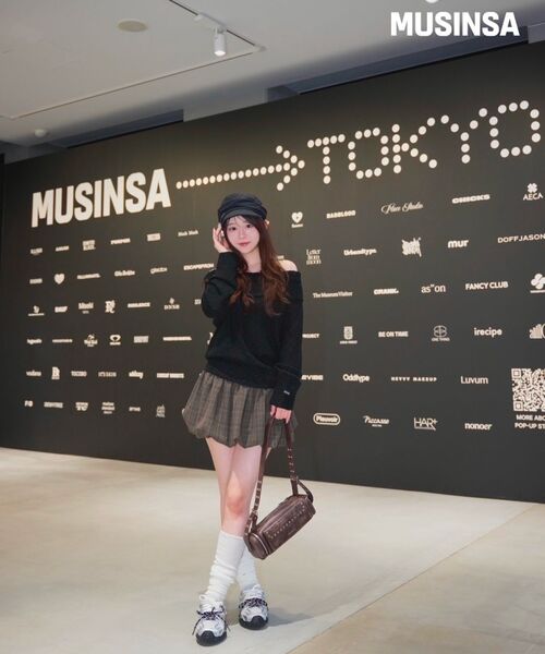 ASON(アズオン)の「KIRA OFF-SHOULDER KNIT / BLACK(ニット/セーター・レディース・その他・FREE)」の8枚目の写真