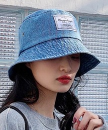 Lips（リップス）の「こなれ感たっぷりのデニム素材♪シーズンレスで使えるロゴチップバケットハット（ハット）」