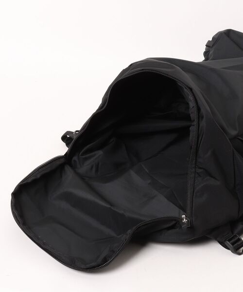 THE NORTH FACE（ザノースフェイス）の「THE NORTH FACE/ザ・ノース・フェイス バックパック ONE MILE 22 NM62460（バックパック/リュック・メンズ・ブラック・FREE）」の5枚目の写真