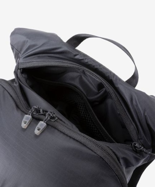 THE NORTH FACE（ザノースフェイス）の「THE NORTH FACE/ザ・ノース・フェイス バックパック ONE MILE 22 NM62460（バックパック/リュック・メンズ・ブラック・FREE）」の7枚目の写真