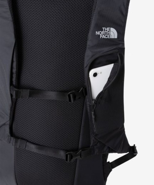 THE NORTH FACE（ザノースフェイス）の「THE NORTH FACE/ザ・ノース・フェイス バックパック ONE MILE 22 NM62460（バックパック/リュック・メンズ・ブラック・FREE）」の11枚目の写真