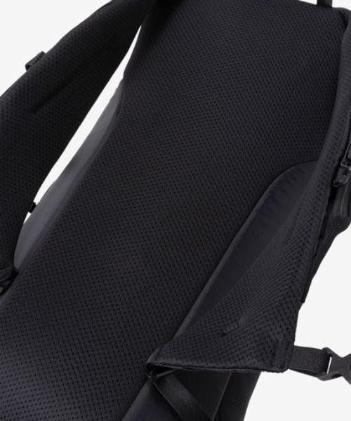 THE NORTH FACE（ザノースフェイス）の「THE NORTH FACE/ザ・ノース・フェイス バックパック ONE MILE 22 NM62460（バックパック/リュック・メンズ・ブラック・FREE）」の14枚目の写真