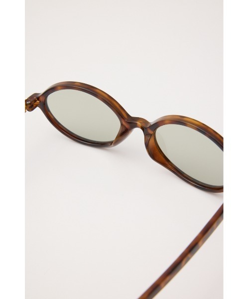 MOUSSY(マウジー)の「CLASSIC OVAL アイウェア(サングラス・レディース・ブラック/ブラウン系その他・FREE)」の16枚目の写真