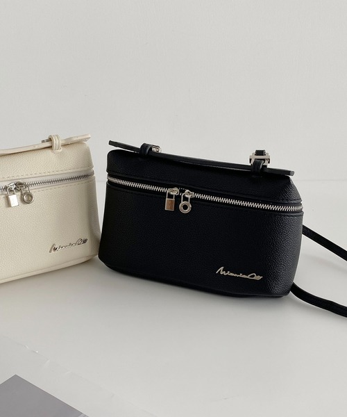 LA VORAGINE(ラ ヴォラジネ)の「2way ランチボックス型ショルダーバッグ 調整ストラップ付き(ショルダーバッグ・レディース・Black・FREE)」の12枚目の写真