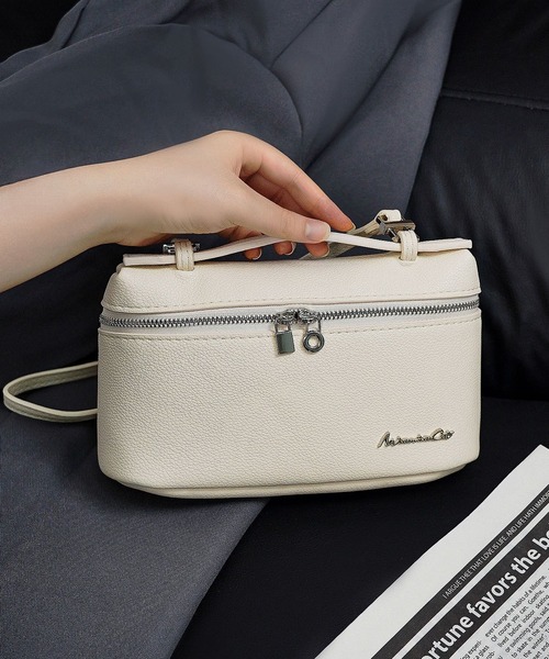 LA VORAGINE(ラ ヴォラジネ)の「2way ランチボックス型ショルダーバッグ 調整ストラップ付き(ショルダーバッグ・レディース・Black・FREE)」の21枚目の写真