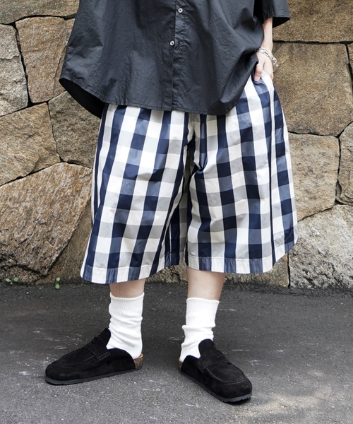JOURNAL STANDARD LUXE(ジャーナルスタンダード ラックス)の「タフタチェックギャザーハーフパンツ(その他パンツ・レディース・ブラック系その他・FREE)」の6枚目の写真