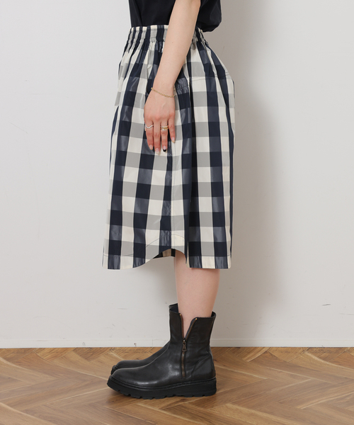 JOURNAL STANDARD LUXE(ジャーナルスタンダード ラックス)の「タフタチェックギャザーハーフパンツ(その他パンツ・レディース・ブラック系その他・FREE)」の14枚目の写真