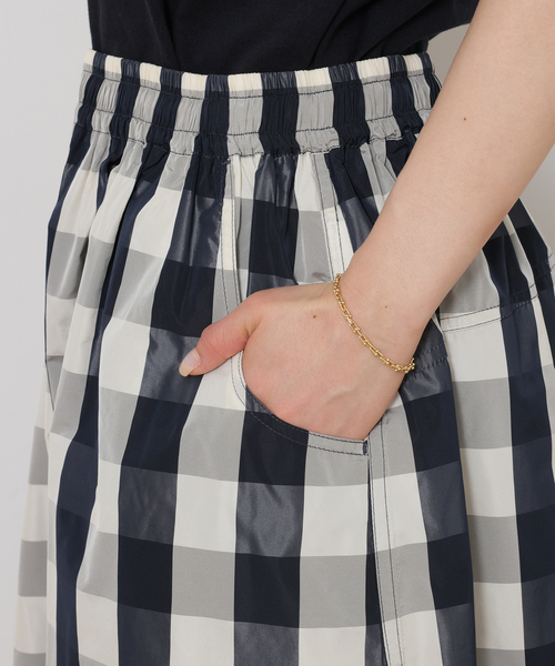 JOURNAL STANDARD LUXE(ジャーナルスタンダード ラックス)の「タフタチェックギャザーハーフパンツ(その他パンツ・レディース・ブラック系その他・FREE)」の18枚目の写真