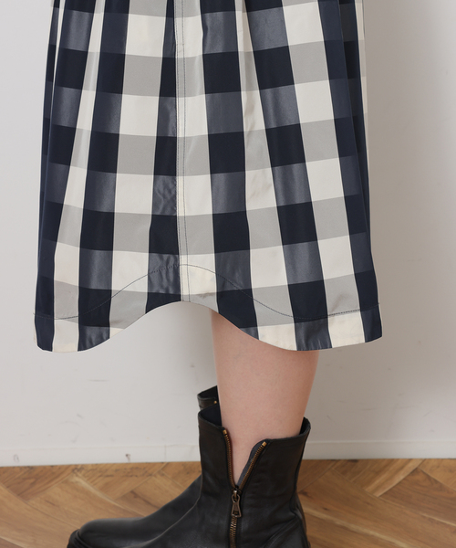JOURNAL STANDARD LUXE(ジャーナルスタンダード ラックス)の「タフタチェックギャザーハーフパンツ(その他パンツ・レディース・ブラック系その他・FREE)」の19枚目の写真