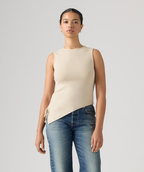 Levi's(リーバイス)の「Levi's/リーバイス アリラ アシンメトリー スリーブレストップ(タンクトップ・レディース・ベージュ・XS/S/M)」の2枚目の写真