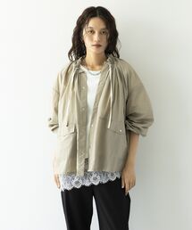 YECCA VECCA｜イェッカ ヴェッカのブルゾン（ベージュ系・ナイロン 