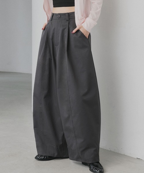 ad thie(アドティエ)の「バレルレッグタック ワイド パンツ(その他パンツ・レディース・ネイビー/ブラック/グレー・MEDIUM/LARGE)」の3枚目の写真