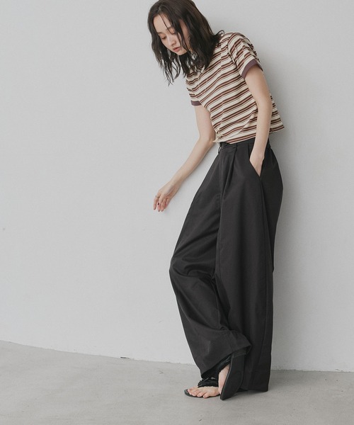 ad thie(アドティエ)の「バレルレッグタック ワイド パンツ(その他パンツ・レディース・ネイビー/ブラック/グレー・MEDIUM/LARGE)」の11枚目の写真