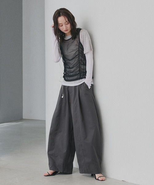 ad thie(アドティエ)の「バレルレッグタック ワイド パンツ(その他パンツ・レディース・ネイビー/ブラック/グレー・MEDIUM/LARGE)」の15枚目の写真