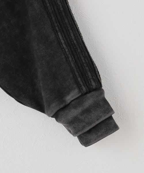 adidas Originals(アディダスオリジナルス)の「adidas originals / アディダス オリジナルス SST DOUBLE LAYERED CROPPED TRACK(ブルゾン・レディース・ブラック/カーキ・MEDIUM)」の18枚目の写真