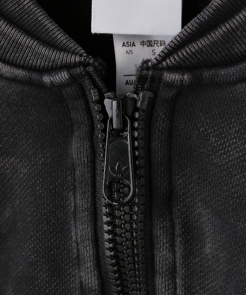 adidas Originals(アディダスオリジナルス)の「adidas originals / アディダス オリジナルス SST DOUBLE LAYERED CROPPED TRACK(ブルゾン・レディース・ブラック/カーキ・MEDIUM)」の19枚目の写真