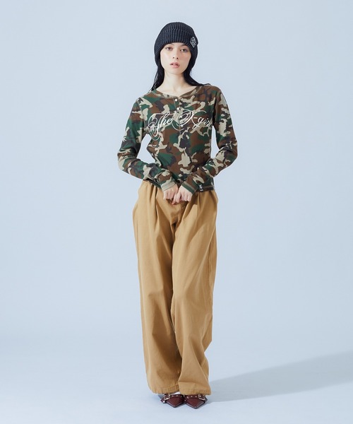 X-girl(エックスガール)の「LOOSE FIT EASY PANTS(チノパンツ・レディース・ベージュ/ブラック/マルチ・S/M)」の9枚目の写真