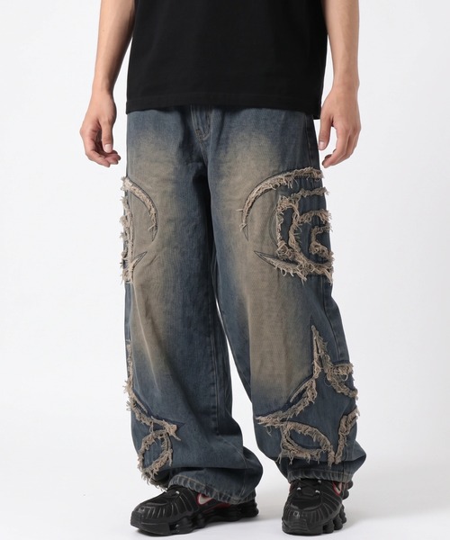 A'GEM9(エージェムナイン)の「A'GEM/9 × .kom 『FREE DEE/フリーデイ』Side Cut Curved Denim Pants /サイドカット カーブデニム(デニムパンツ・メンズ・ブラック/ブラウン/ブルー・L)」の3枚目の写真