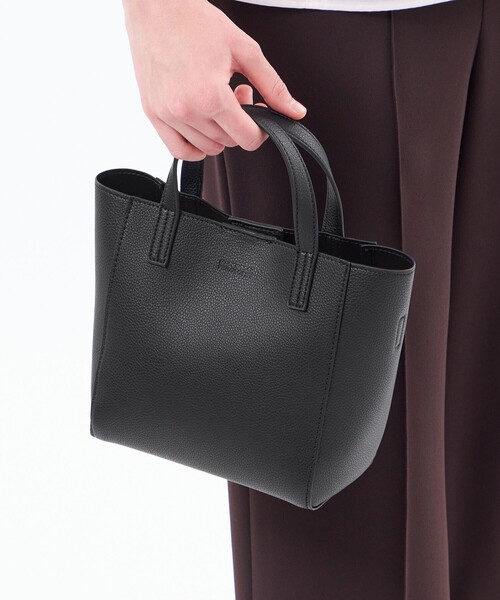 MACKINTOSH PHILOSOPHY（ﾏｯｷﾝﾄｯｼｭ ﾌｨﾛｿﾌｨｰ）の「ミニショルダースクエアトート（ハンドバッグ・レディース・ブラック/ブラウン系その他3/ライトブルー・FREE）」の4枚目の写真