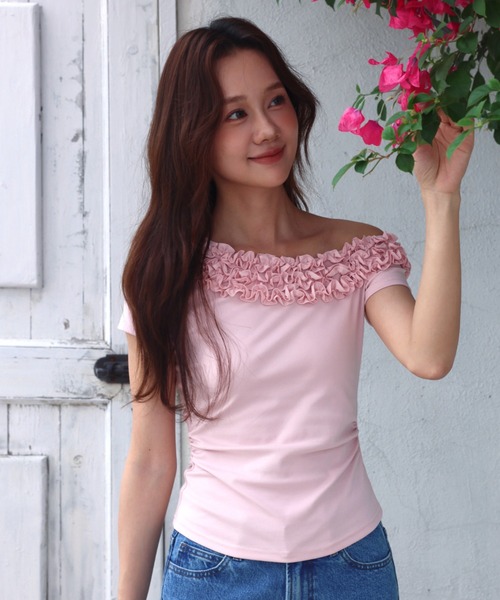 BIRTHDAY BASH(バースデイバッシュ)の「SOPHIA ONE SHOULDER FRILL TOPS(ソフィア ワンショルダーフリルトップス)(Tシャツ/カットソー・レディース・ピンク/ブラック/ホワイト・FREE)」の19枚目の写真