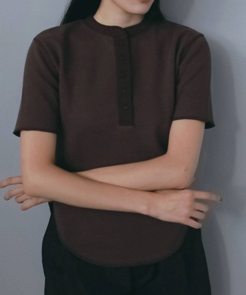 anuke(アンヌーク)の「anuke Halfsleeve Henley Tops(Tシャツ/カットソー・レディース・グレー/ブラウン・FREE)」の8枚目の写真