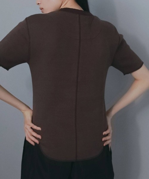 anuke(アンヌーク)の「anuke Halfsleeve Henley Tops(Tシャツ/カットソー・レディース・グレー/ブラウン・FREE)」の10枚目の写真