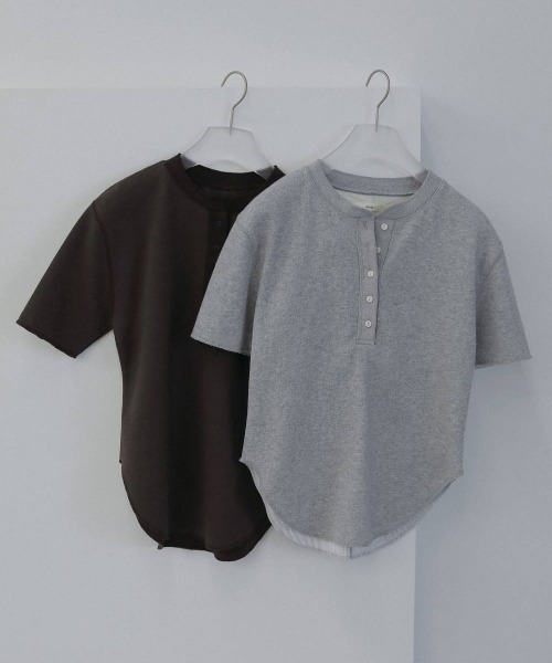 anuke(アンヌーク)の「anuke Halfsleeve Henley Tops(Tシャツ/カットソー・レディース・グレー/ブラウン・FREE)」の12枚目の写真