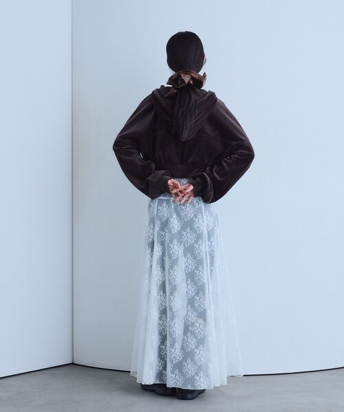 CODE A(コードエー)の「velour cropped hoodie(パーカー・レディース・ブラウン系その他/ブラック・00)」の12枚目の写真