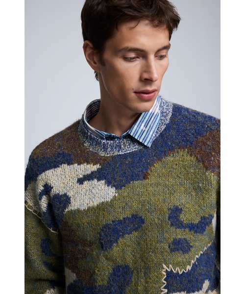 Desigual（デシグアル）の「カモフラージュ柄ジャカードニット｜Desigual 2026秋冬新作（ニット/セーター・メンズ・グリーン・S/M）」の4枚目の写真