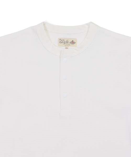 The DUFFER of ST.GEORGE（ザダファーオブセントジョージ）の「「AIR FLEX」MINI WAFFLE HENLEY L/SL TEE：機能素材 「エアフレックス」ミニワッフル ヘンリーネック ロングスリーブ Tシャツ（Tシャツ/カットソー・メンズ・ホワイト/ブラック/ブルーグレー・MEDIUM/SMALL/X-LARGE/LARGE）」の15枚目の写真