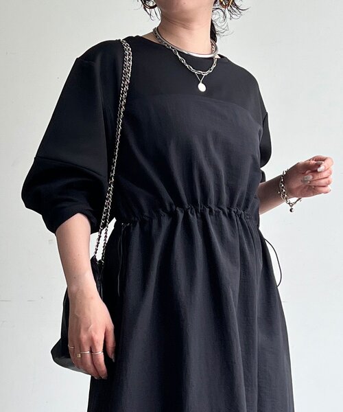 un dix cors(アンディコール)の「ウエストドロスト切替ワンピース(ワンピース・レディース・チャコールグレー/ブラック・FREE)」の2枚目の写真
