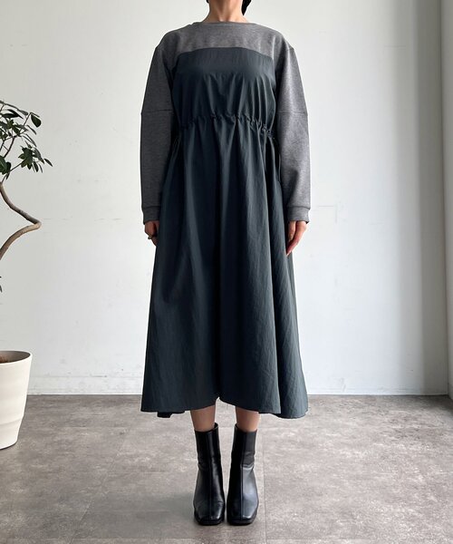 un dix cors(アンディコール)の「ウエストドロスト切替ワンピース(ワンピース・レディース・チャコールグレー/ブラック・FREE)」の18枚目の写真
