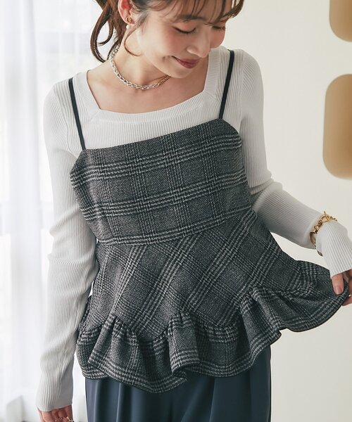 La boutique BonBon(ラブティックボンボン)の「【女子力UP】ツイードランダムペプラムフリルキャミ(アンサンブル・レディース・グレー系その他/チャコールグレー・FREE)」の1枚目の写真