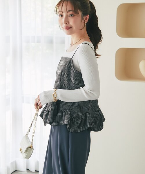 La boutique BonBon(ラブティックボンボン)の「【女子力UP】ツイードランダムペプラムフリルキャミ(アンサンブル・レディース・グレー系その他/チャコールグレー・FREE)」の5枚目の写真