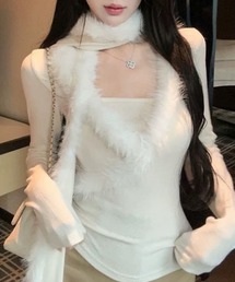 【ファーマフラー付き】フェイクファー切替スクエアネックリブニット