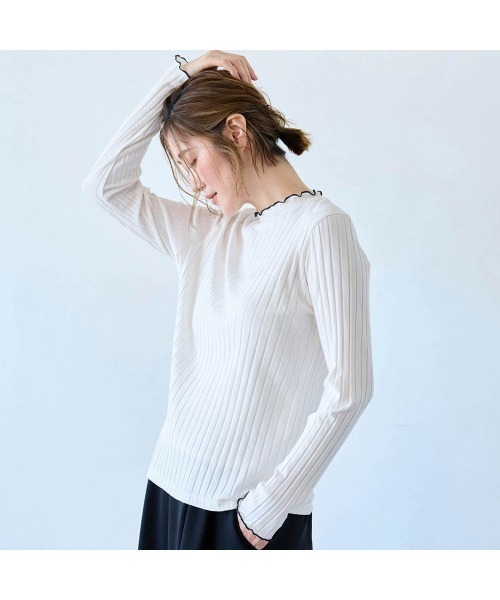 StyleNote(スタイルノート)の「重ね着に便利な綿混リブカットソー(Tシャツ/カットソー・レディース・オフホワイト/ライトグレー/ブラック/コバルトブルー/テラコッタ/モカ・L/S/M)」の2枚目の写真