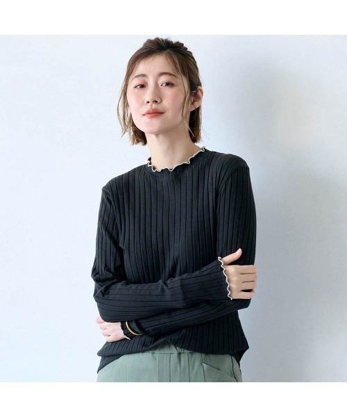 StyleNote(スタイルノート)の「重ね着に便利な綿混リブカットソー(Tシャツ/カットソー・レディース・オフホワイト/ライトグレー/ブラック/コバルトブルー/テラコッタ/モカ・L/S/M)」の3枚目の写真