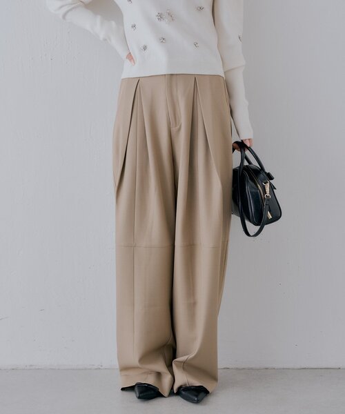 Chico(チコ)の「【SALON by Chico】タックバレルワイドパンツ(その他パンツ・レディース・ベージュ/ブラック/グレー・SMALL/MEDIUM)」の14枚目の写真