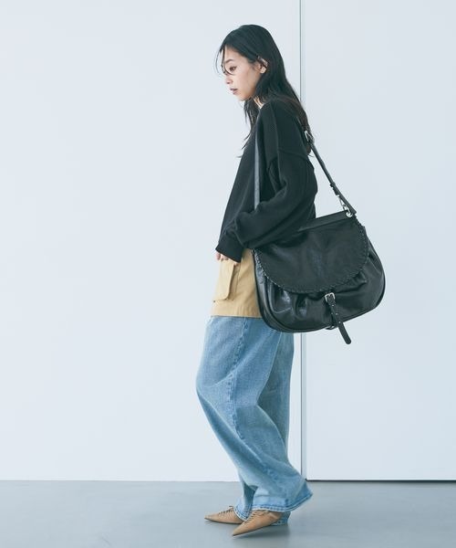 JEANASIS(ジーナシス)の「ヴィンテージソフトフラップBAG/1080971(ショルダーバッグ・レディース・ブラウン/ブラック・FREE)」の4枚目の写真