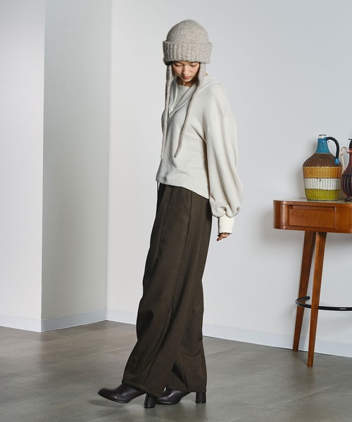 ROSE BUD(ローズバッド)の「【ROSE BUD別注】EAR FLAP KNIT CAP(ニットキャップ/ビーニー・レディース・ベージュ/ブラック・ONE SIZE)」の13枚目の写真
