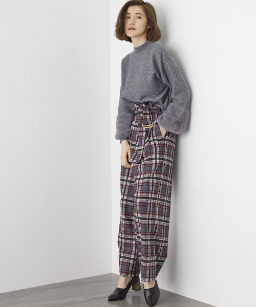 STUDIOUS(ステュディオス)の「フラッフィーシャギーリブニット(ニット/セーター・レディース・ライトグレー/ブラック/オフホワイト・FREE)」の10枚目の写真