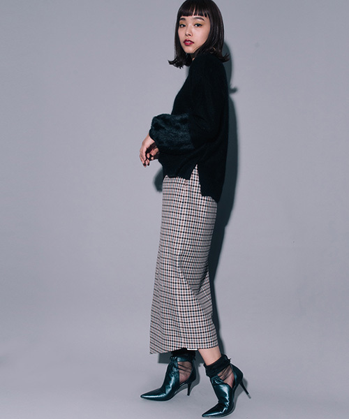 STUDIOUS(ステュディオス)の「フラッフィーシャギーリブニット(ニット/セーター・レディース・ライトグレー/ブラック/オフホワイト・FREE)」の15枚目の写真